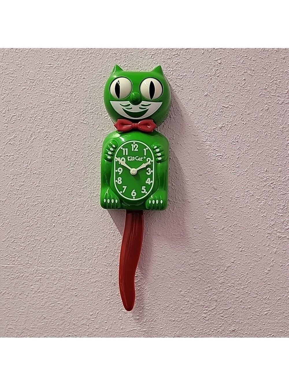 Christmas Cat green and red KIT-CAT CLOCK KAT KLOCK